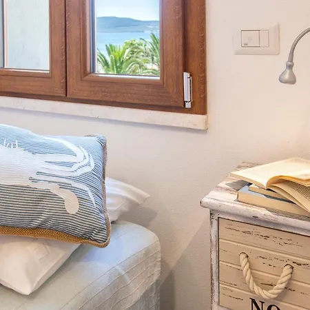 Nuras - Al Mare Sea Front Apartment Alghero