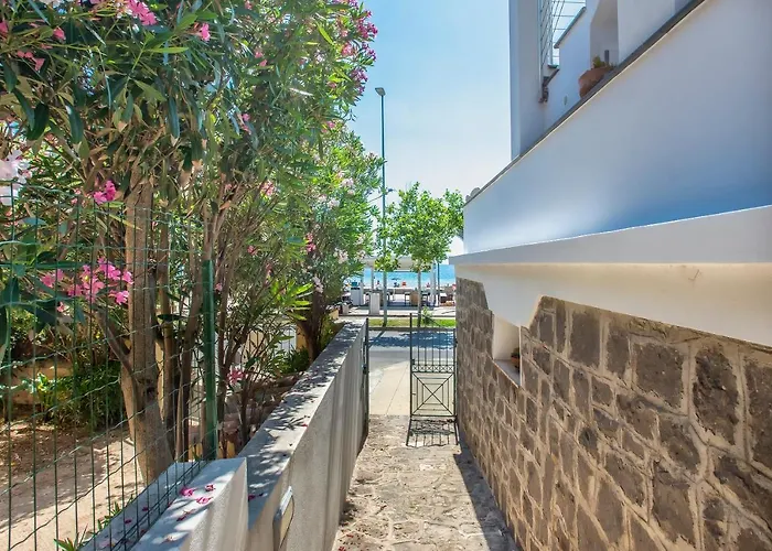 Nura's - Al Mare Sea Front Alghero