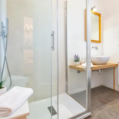 Appartement Nuras - Al Mare Sea Front *